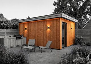 Ca. 80x Douglas Design- Triple- Deens profiel, 22x142mm, lengte 500cm